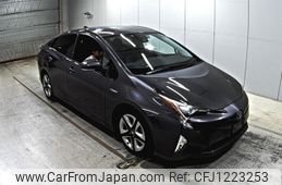 toyota prius 2016 -TOYOTA--Prius ZVW51-6017685---TOYOTA--Prius ZVW51-6017685-