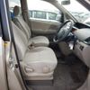 toyota noah 2005 Royal_trading_201112T image 6