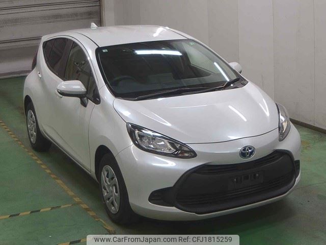 toyota aqua 2022 CFJ1815259 image 1