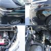 toyota voxy 2018 quick_quick_DAA-ZWR80W_ZWR80-0309641 image 9