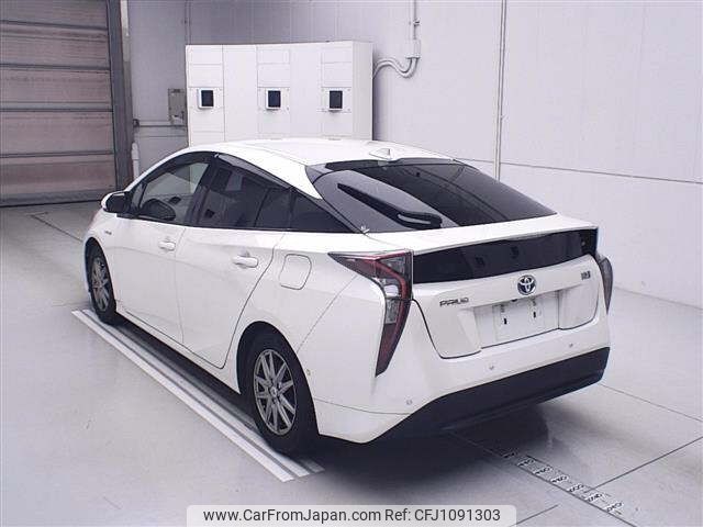 toyota prius 2017 -TOYOTA--Prius ZVW50-6069804---TOYOTA--Prius ZVW50-6069804- image 2