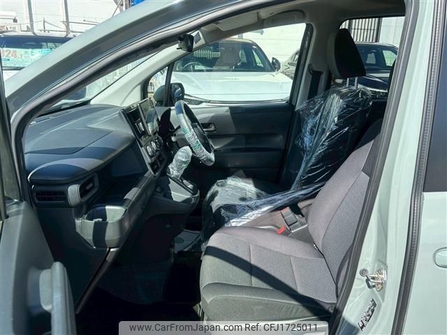 toyota sienta 2023 CFJ1725011 image 2