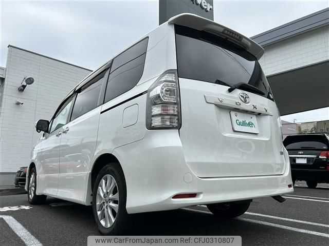 toyota voxy 2010 TE3631 image 1