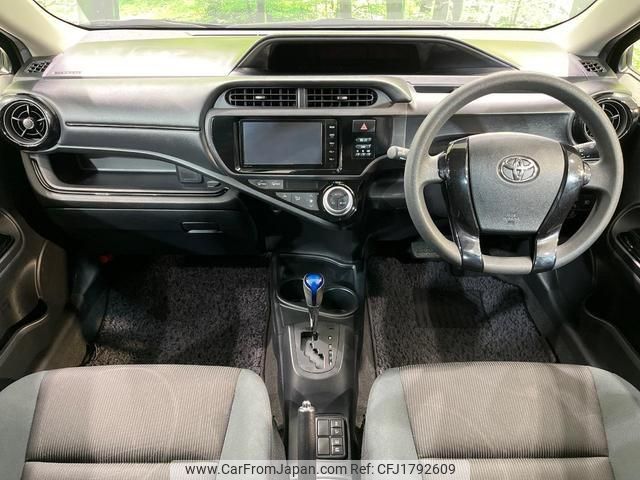 toyota aqua 2016 CFJ1792609 image 2