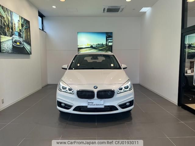 bmw 2-series 2018 quick_quick_2E20_WBA2E520205K10085 image 2