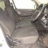 nissan caravan-van 2017 CFJ1642521 image 6