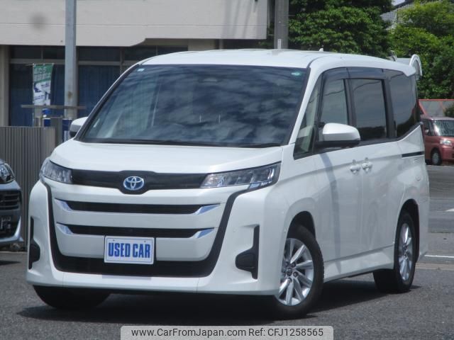 toyota noah 2023 quick_quick_6AA-ZWR90W_ZWR90-0117676 image 1