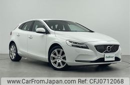 volvo v40 2017 -VOLVO--Volvo V40 LDA-MD4204T--YV1MVA8RDH2415631---VOLVO--Volvo V40 LDA-MD4204T--YV1MVA8RDH2415631-