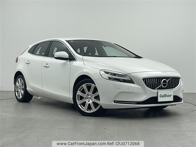 volvo v40 2017 -VOLVO--Volvo V40 LDA-MD4204T--YV1MVA8RDH2415631---VOLVO--Volvo V40 LDA-MD4204T--YV1MVA8RDH2415631- image 1