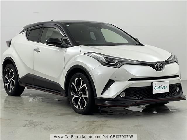 toyota c-hr 2017 -TOYOTA--C-HR DBA-NGX50--NGX50-2023988---TOYOTA--C-HR DBA-NGX50--NGX50-2023988- image 1