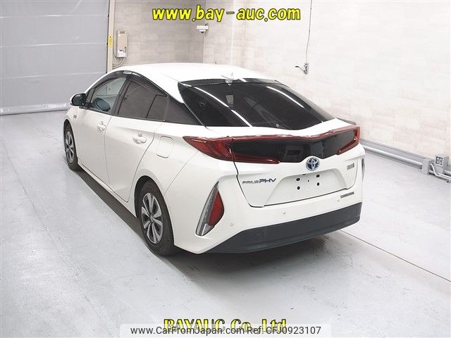 toyota prius-phv 2017 -TOYOTA--Prius PHV ZVW52-3039019---TOYOTA--Prius PHV ZVW52-3039019- image 2
