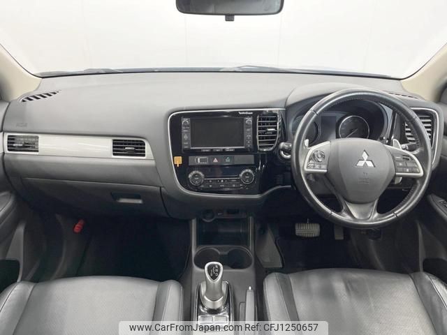 mitsubishi outlander-phev 2013 quick_quick_GG2W_GG2W-0002274 image 2