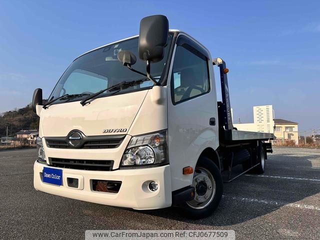 hino dutro 2018 GOO_NET_EXCHANGE_0730060A30250123W001 image 1