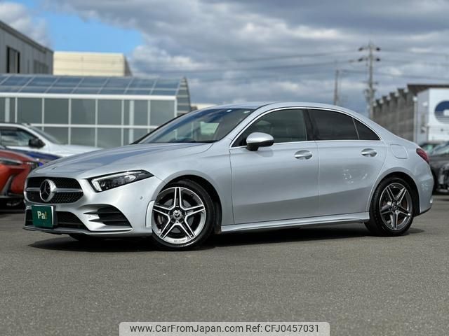 mercedes-benz a-class 2023 quick_quick_5AA-177184_W1K1771842J383388 image 1