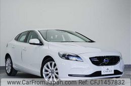 volvo v40 2013 -VOLVO 【名変中 】--Volvo V40 MB4164T--E2101453---VOLVO 【名変中 】--Volvo V40 MB4164T--E2101453-