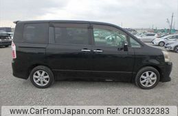 toyota noah 2009 NIKYO_MM72449