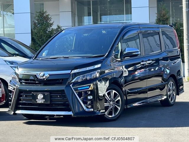 toyota voxy 2019 -TOYOTA--Voxy DBA-ZRR85W--ZRR85-0117640---TOYOTA--Voxy DBA-ZRR85W--ZRR85-0117640- image 1