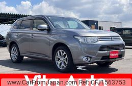 mitsubishi outlander-phev 2013 CFJ1563753