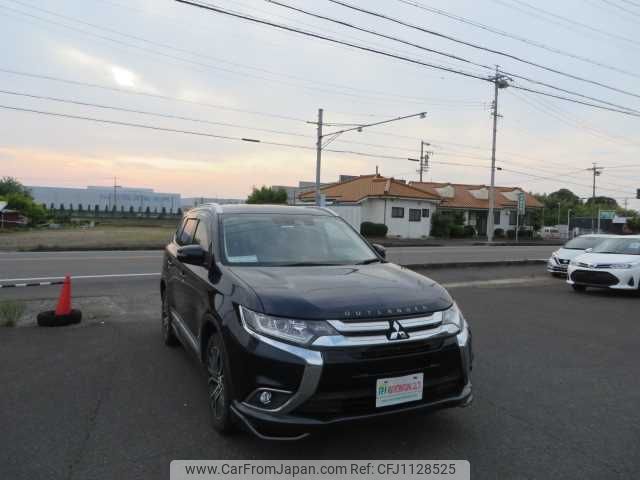 mitsubishi outlander 2018 504749-RAOID:13783 image 2