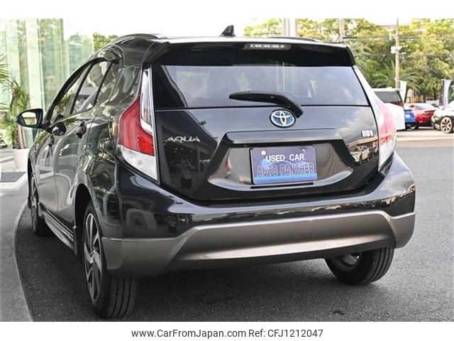 toyota aqua 2015 -TOYOTA--AQUA DAA-NHP10--NHP10-2458893---TOYOTA--AQUA DAA-NHP10--NHP10-2458893- image 2