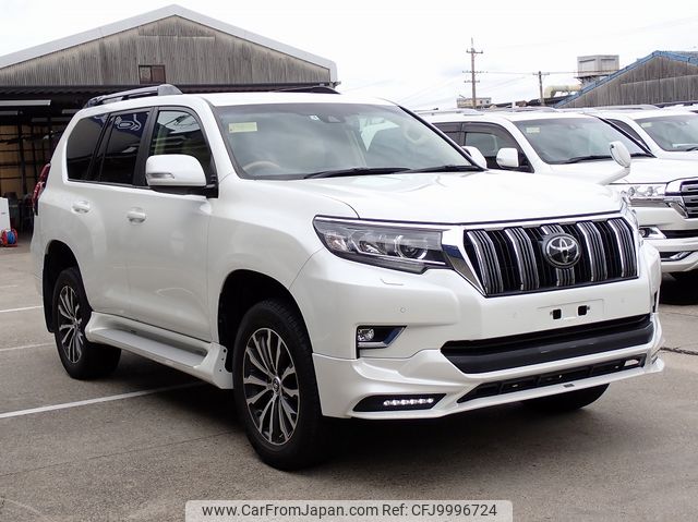 toyota land-cruiser-prado 2019 24632714 image 1