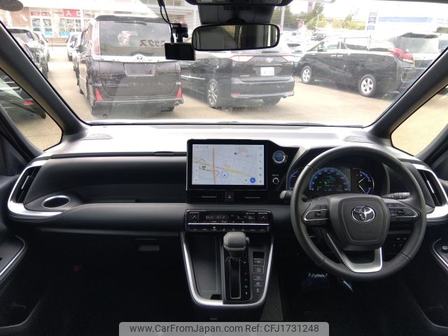 toyota noah 2023 CFJ1731248 image 2