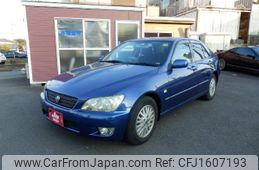 toyota altezza 2003 CFJ1607193