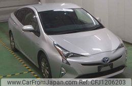 toyota prius 2018 -TOYOTA--Prius ZVW55--8057995---TOYOTA--Prius ZVW55--8057995-