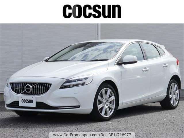 volvo v40 2017 CFJ1718977 image 1