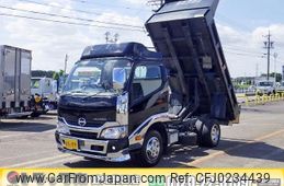 hino dutro 2017 CFJ0234439