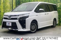 toyota voxy 2018 CFJ1747482