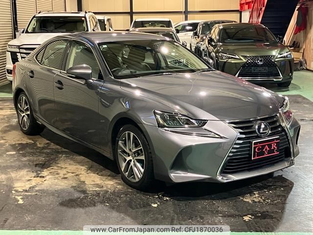 lexus is 2016 CFJ1870036 image 2