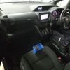 toyota voxy 2018 CFJ1672131 image 3