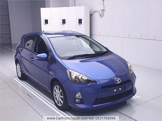 toyota aqua 2012 CFJ1704394 image 1