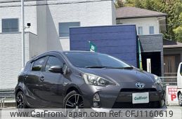 toyota aqua 2013 -TOYOTA--AQUA DAA-NHP10--NHP10-2166560---TOYOTA--AQUA DAA-NHP10--NHP10-2166560-