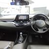 toyota c-hr 2018 -TOYOTA--C-HR DAA-ZYX10--ZYX10-2138694---TOYOTA--C-HR DAA-ZYX10--ZYX10-2138694- image 2