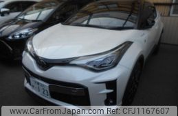 toyota c-hr 2019 quick_quick_6AA-ZYX11_ZYX11-2005328
