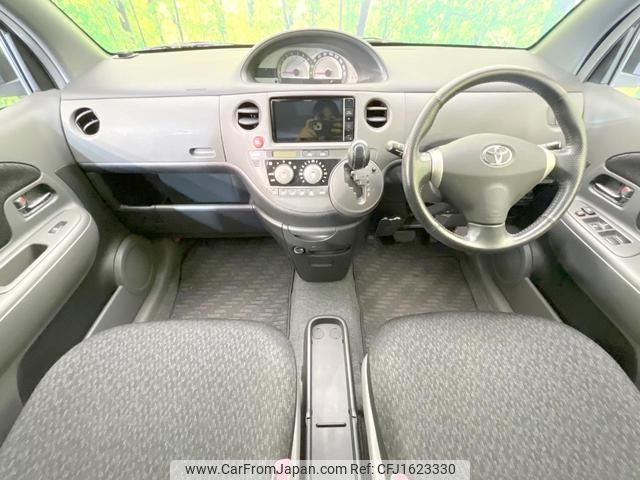 toyota sienta 2012 CFJ1623330 image 2