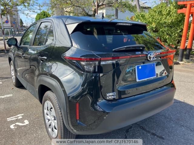toyota yaris-cross 2024 CFJ1670146 image 2