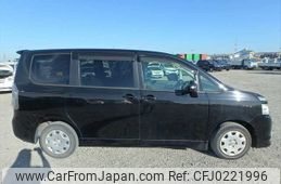 toyota voxy 2010 NIKYO_ZF27219