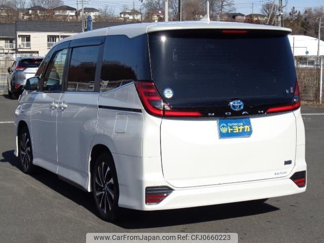 toyota noah 2023 -TOYOTA 【名変中 】--Noah ZWR90W--0132221---TOYOTA 【名変中 】--Noah ZWR90W--0132221- image 2