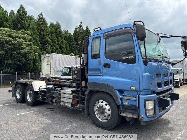 isuzu giga 2012 CFJ1436982 image 1