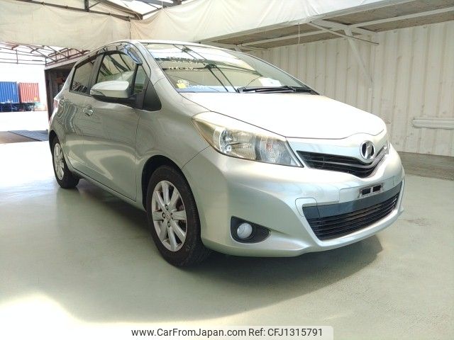 toyota vitz 2011 ENHANCEAUTO_1_ea300875 image 1