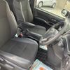 toyota noah 2019 -TOYOTA--Noah DBA-ZRR80W--ZRR80-0560809---TOYOTA--Noah DBA-ZRR80W--ZRR80-0560809- image 21