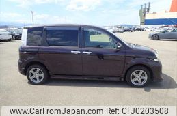 toyota sienta 2012 NIKYO_AB32481