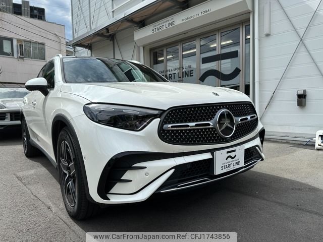 mercedes-benz glc-class 2023 CFJ1743856 image 1