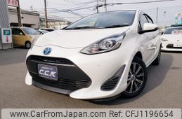 toyota aqua 2018 GOO_JP_700102024930250525005