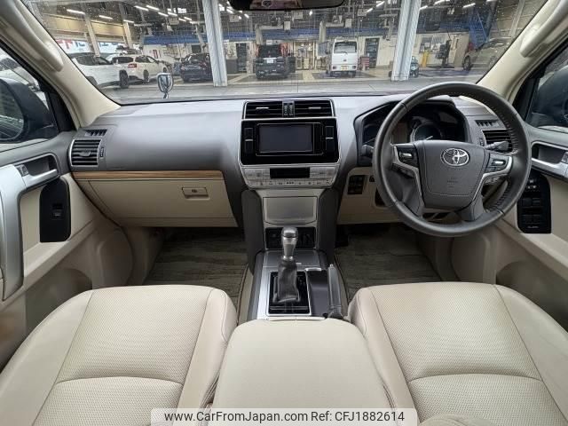 toyota land-cruiser-prado 2018 CFJ1882614 image 2
