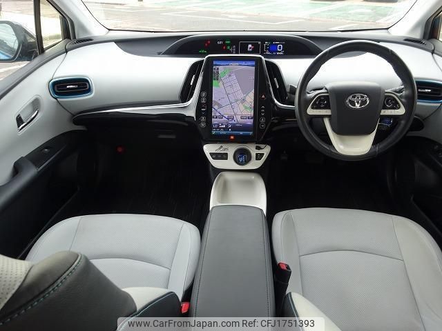 toyota prius-phv 2017 CFJ1751393 image 2