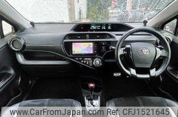 toyota aqua 2013 CFJ1521645